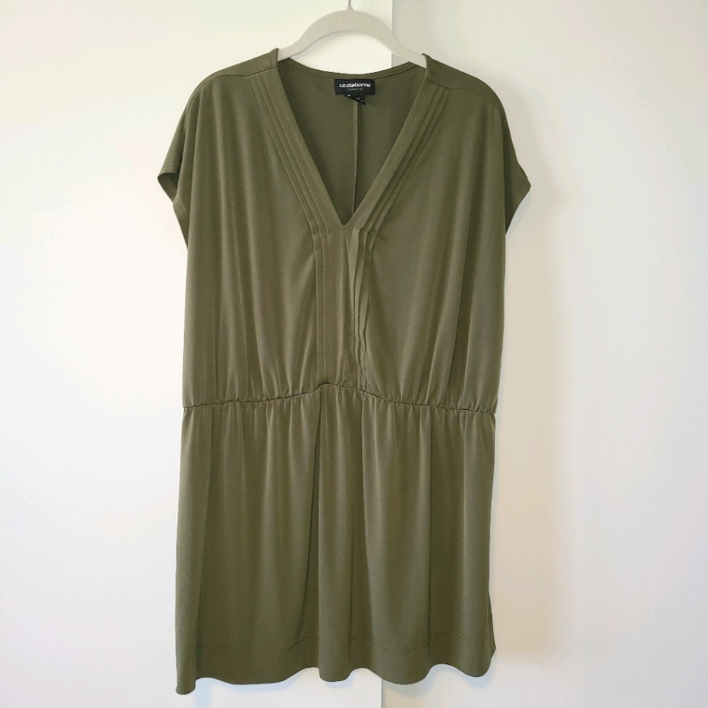 Liz Claiborne Career V-Neck Top. XXL Tall